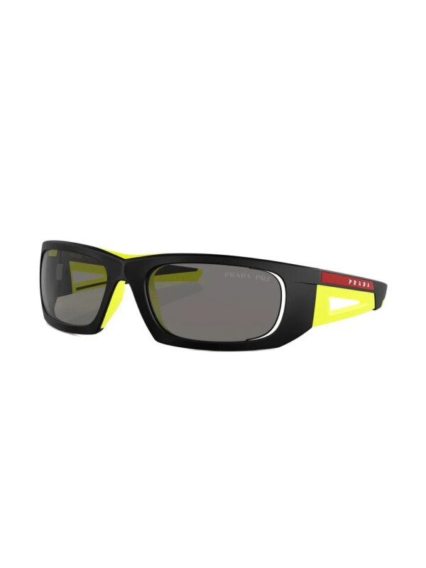 Prada Linea Rossa Zonnebril met logoprint - Zwart