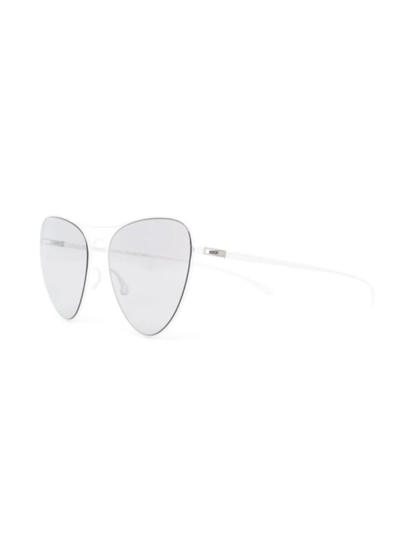 Mykita Zonnebril met cat-eye montuur - Wit