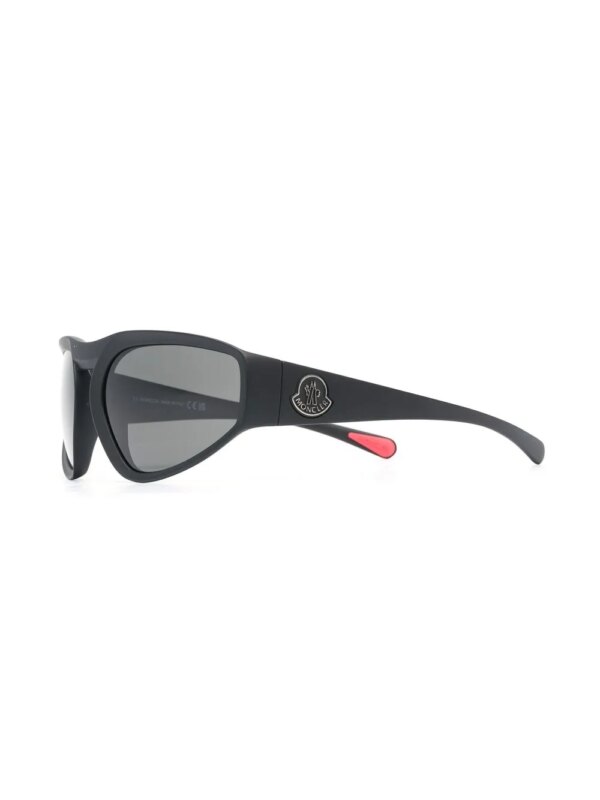 Moncler Eyewear Pentagra zonnebril met geometrisch montuur - Zwart