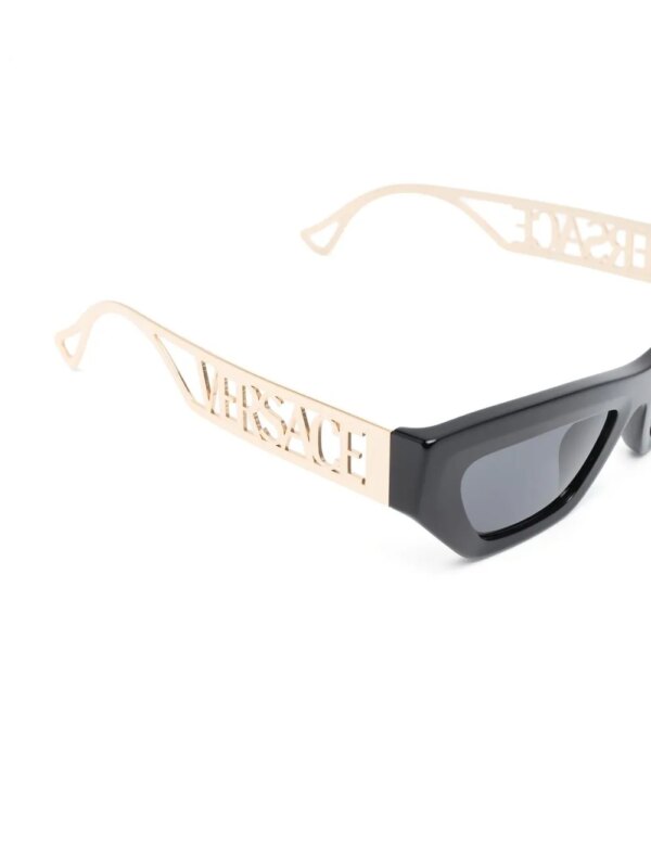Versace Eyewear Zonnebril met cat-eye montuur - Zwart