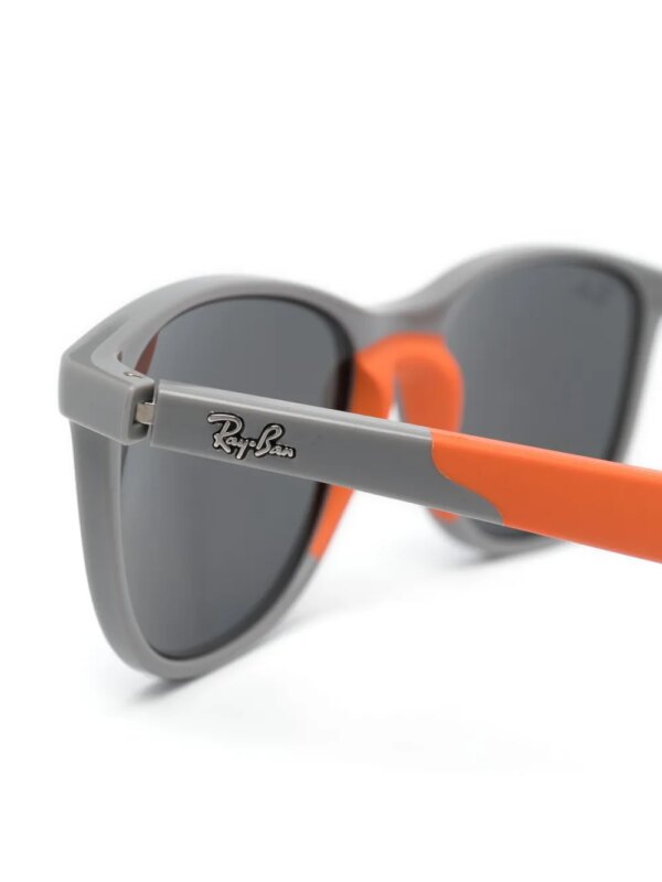 RAY-BAN JUNIOR Zonnebril met vierkant montuur - Grijs