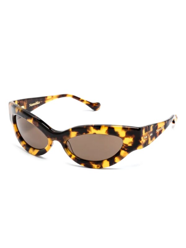 Nanushka Trysta zonnebril met cat-eye montuur - Bruin
