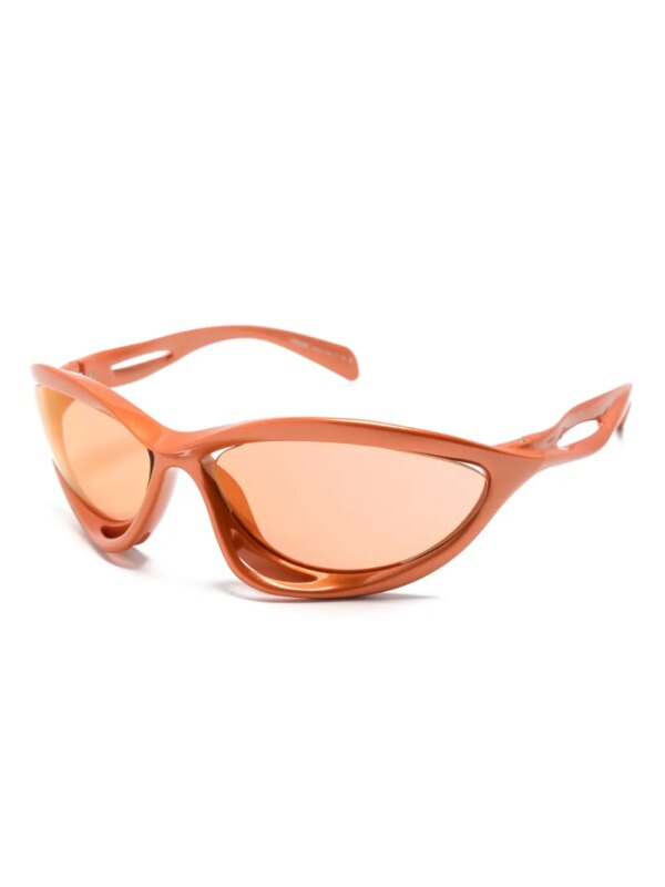 Prada Eyewear PRA23S cat-eye zonnebril - Oranje