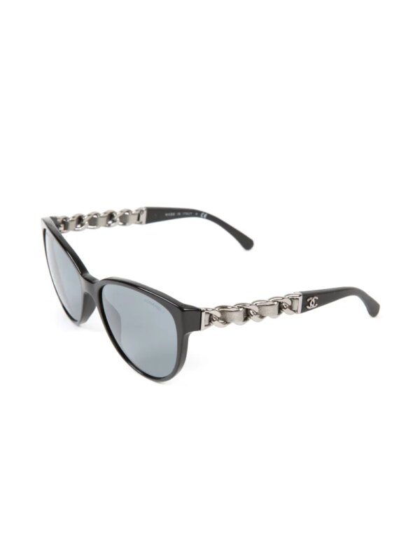 CHANEL Pre-Owned 2000s zonnebril met cat-eye montuur - Zwart