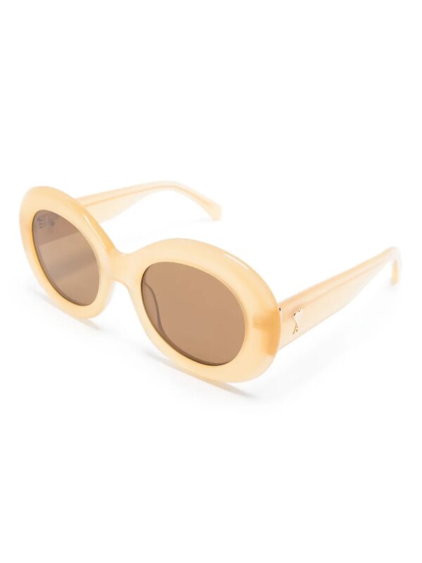 AMI Paris Ami de Coeur zonnebril - Beige