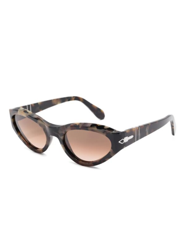 Persol Zonnebril met cat-eye montuur en schildpadschild design - Bruin