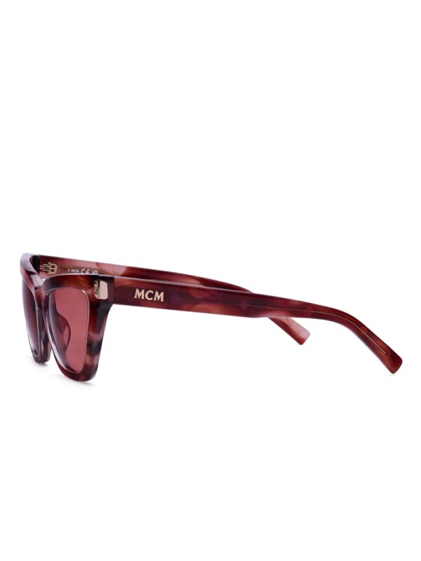 MCM Zonnebril met cat-eye montuur - Roze