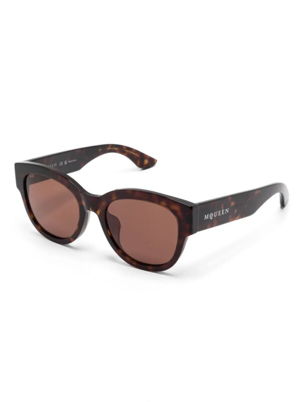 Alexander McQueen Eyewear Zonnebril met cat-eye montuur - Bruin
