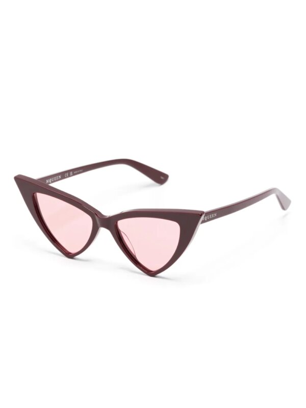 Alexander McQueen Eyewear Zonnebril met cat-eye montuur - Rood