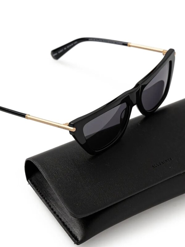 AllSaints Zonnebril met cat-eye montuur en tempeldetail - Zwart