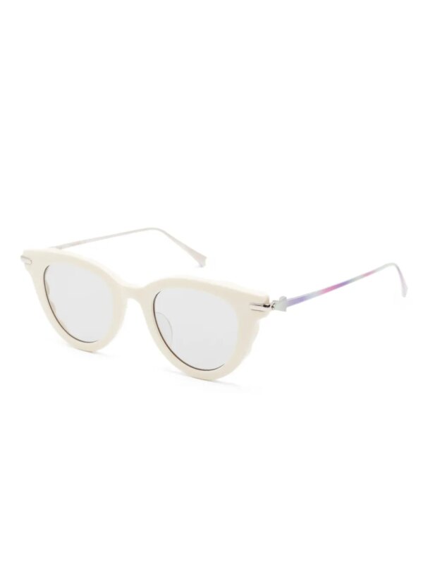 Megane and Me Zonnebril met cat-eye montuur - Beige