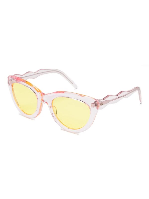 Megane and Me Brook zonnebril met cat-eye montuur - Roze
