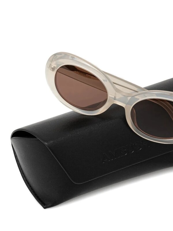 Ambush Eyewear Zonnebril met ovalen montuur - Beige