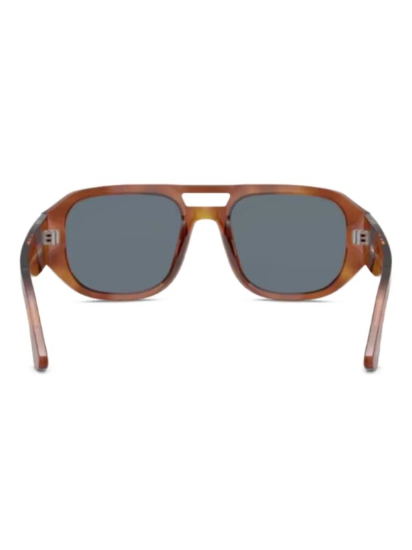 Persol Zonnebril met dubbele neusbrug en rechthoekig montuur - Bruin