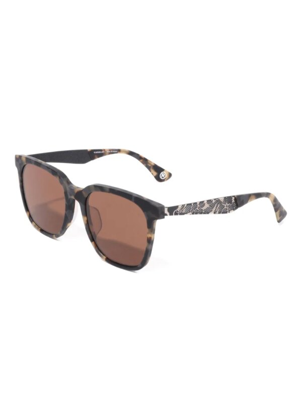 A BATHING APE® Zonnebril met vierkant montuur en gegraveerd detail - Bruin