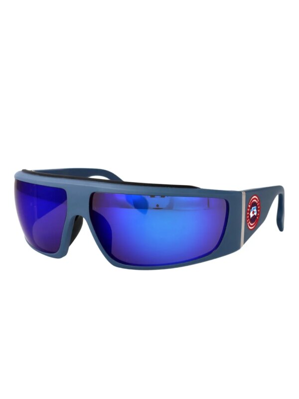 Canada Goose Zonnebril met spiegelglazen en biker montuur - Blauw