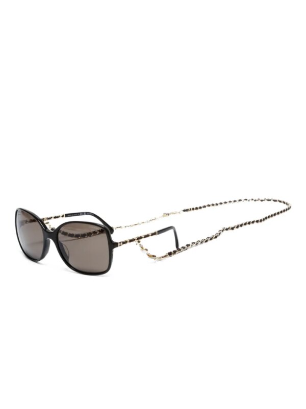 CHANEL Pre-Owned 2020s zonnebril met kettingdetail - Zwart