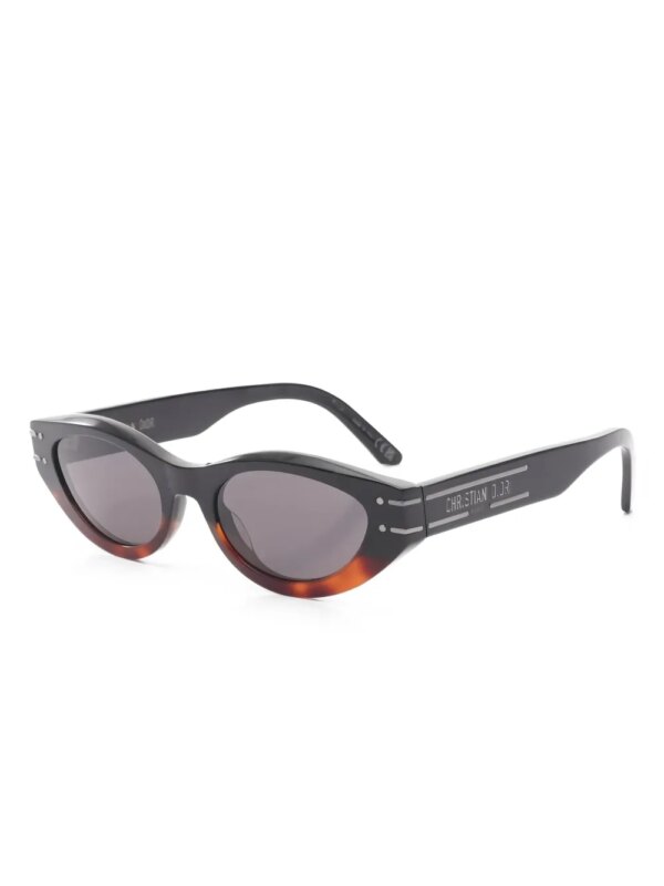 Christian Dior Pre-Owned 2020s Signature B51 zonnebril met cat-eye montuur - Zwart